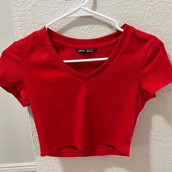 SHEIN Tops - SHEIN Red V- Neck Short Sleeve Crop Top